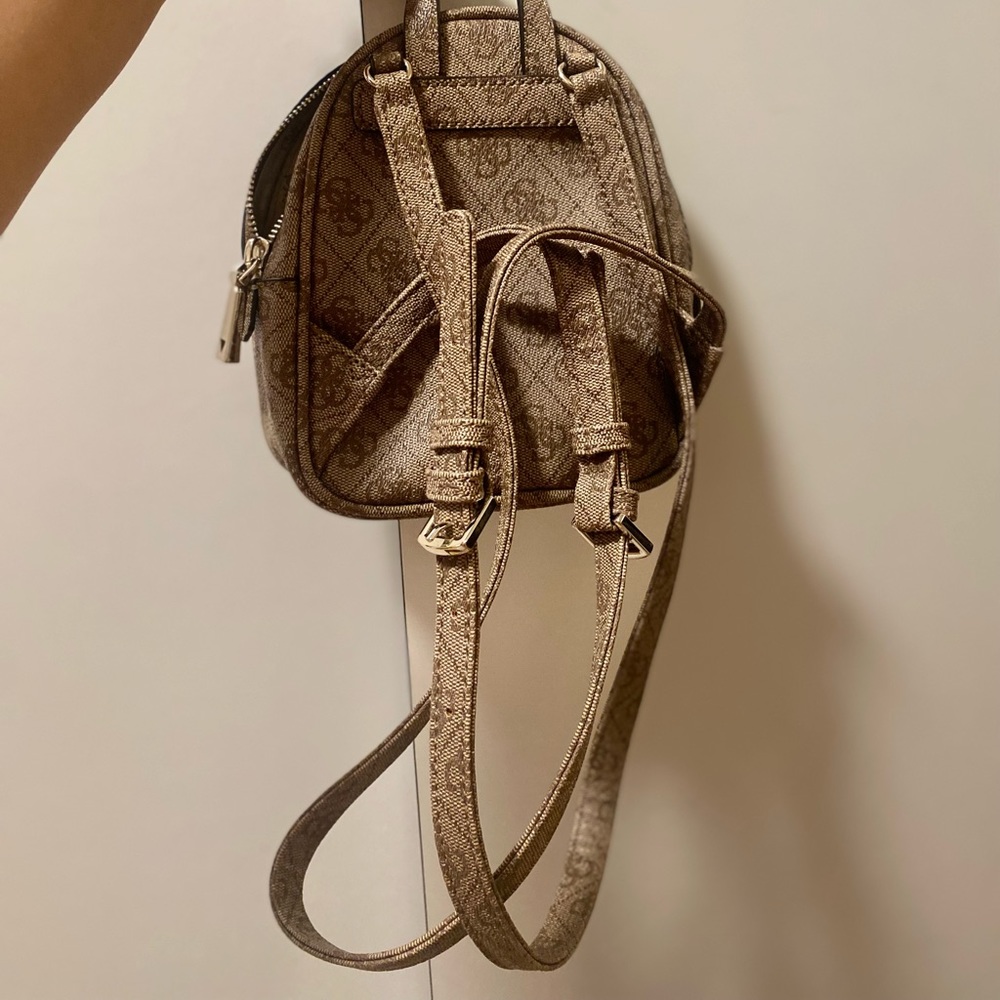 Mini Guess Backpack. - image 2